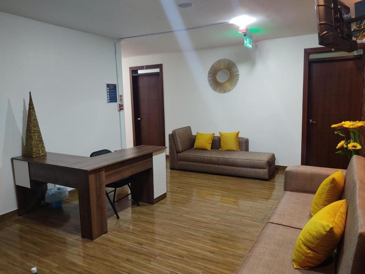 Hospedaje El Girasol Tababela Quito Bagian luar foto